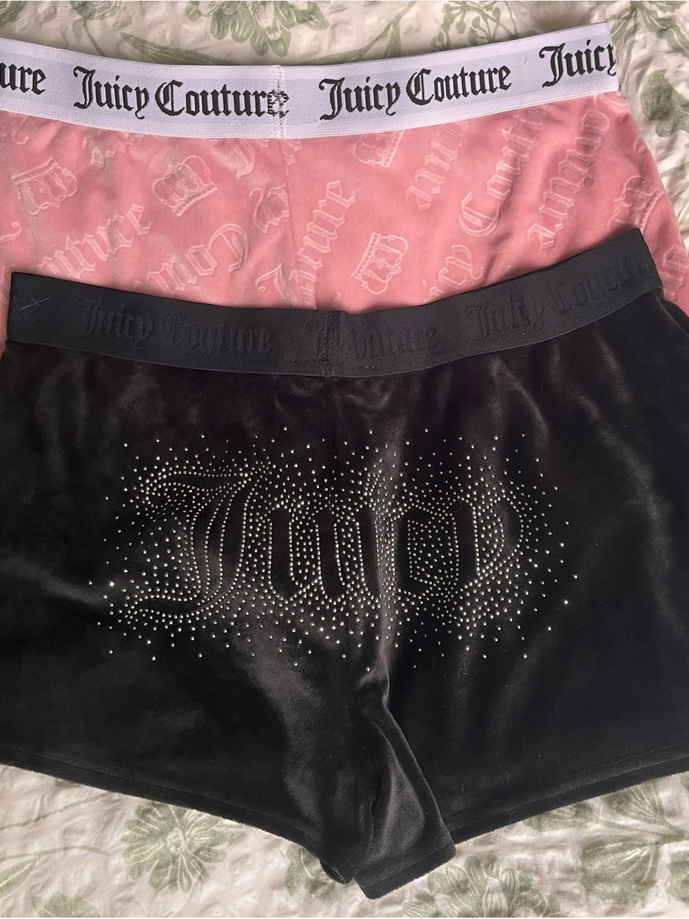 Juicy Couture Women’s Velvet Shorts - Black & Pink